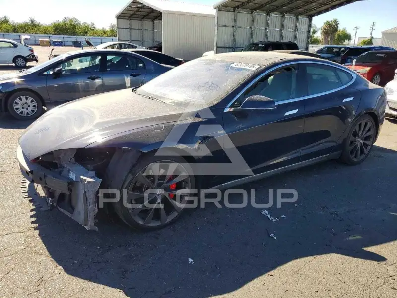 2014 Tesla Model S фото