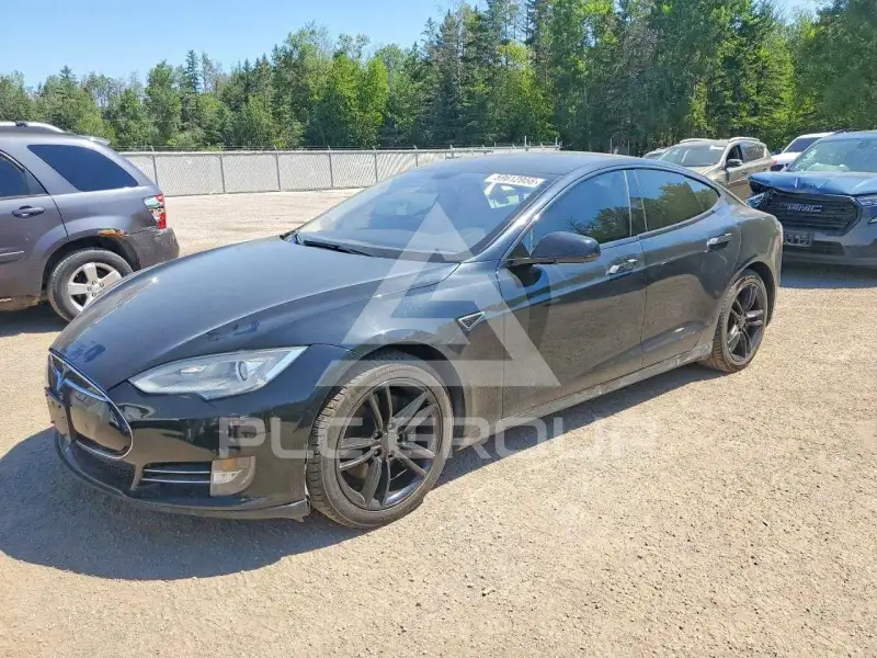 2014 Tesla Model S photo