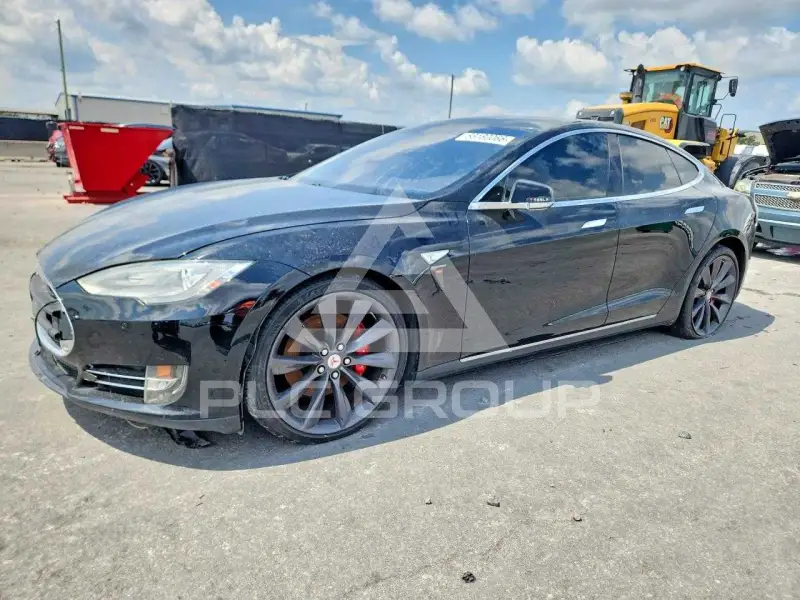 2014 Tesla Model S фото