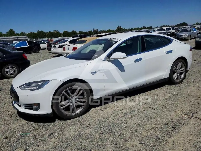 2014 Tesla Model S фото