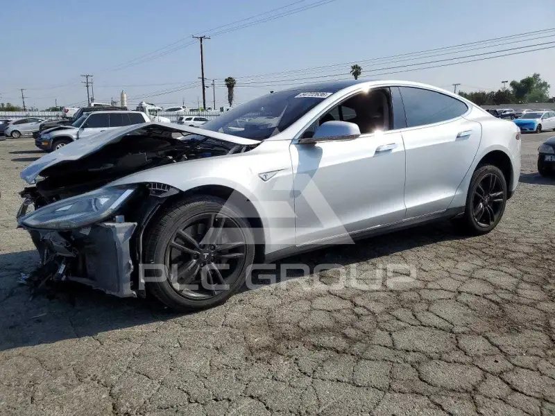 2014 Tesla Model S фото