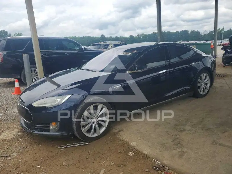 2014 Tesla Model S фото