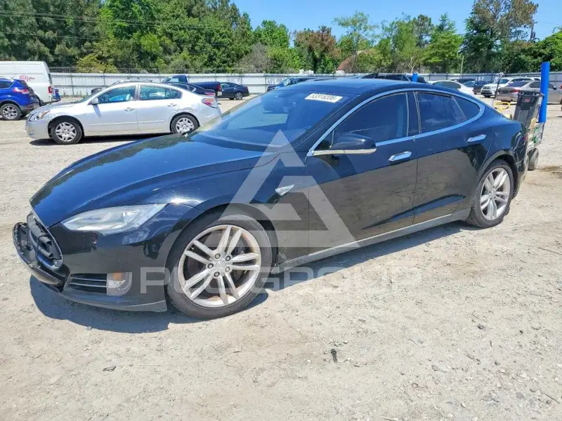 2014 Tesla Model S фото