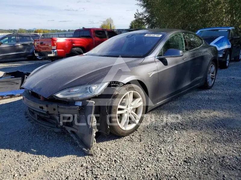 2014 Tesla Model S фото