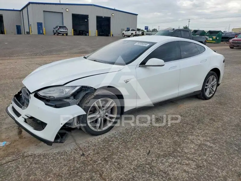2014 Tesla Model S фото