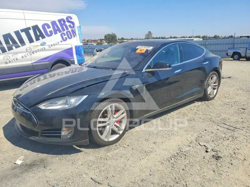 2014 Tesla Model S фото