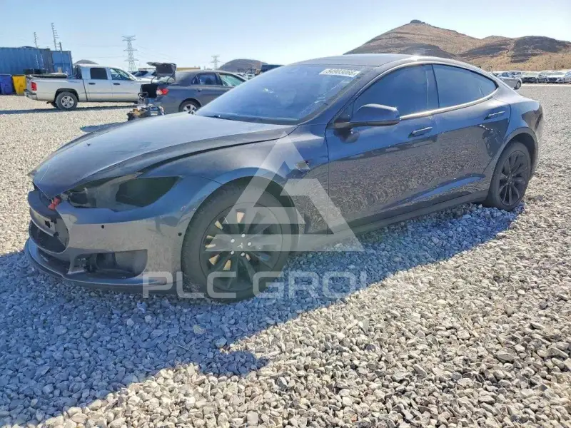 2014 Tesla Model S фото