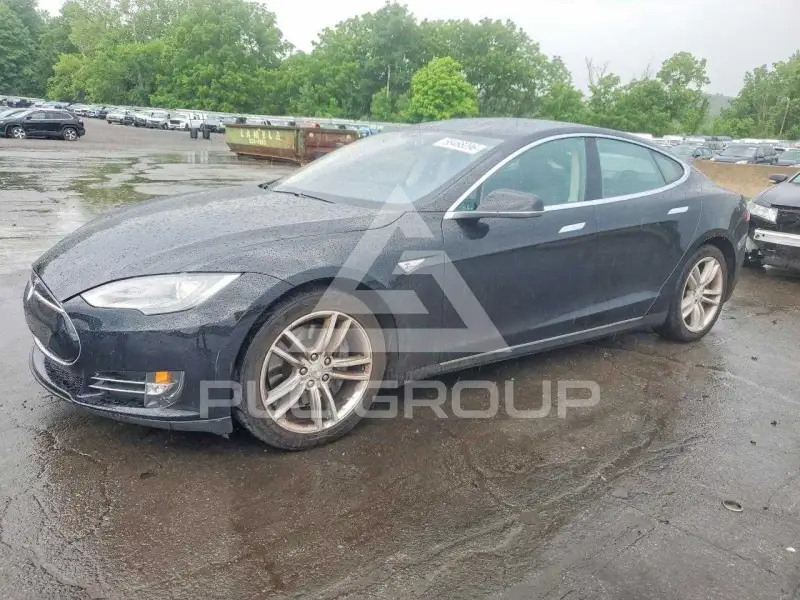 2014 Tesla Model S фото