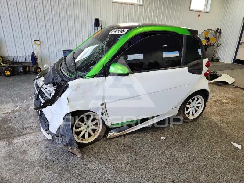 2014 Smart FORTWO фото