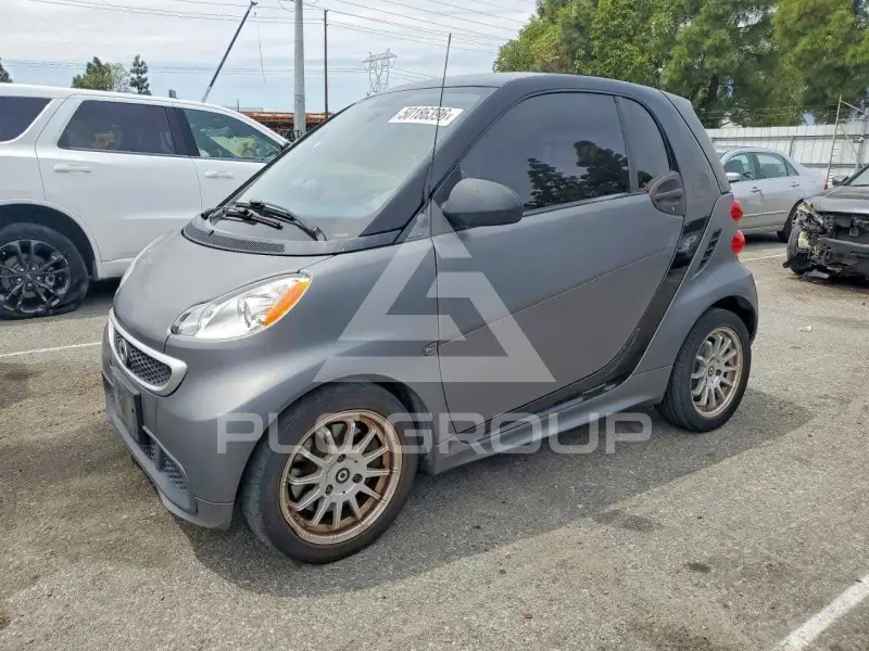 2014 Smart FORTWO фото