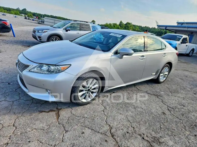 2014 Lexus ES300 photo