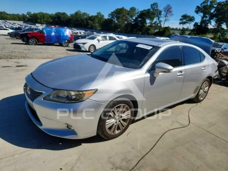 2014 Lexus ES350 photo