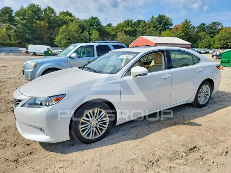 2014 Lexus ES350 photo