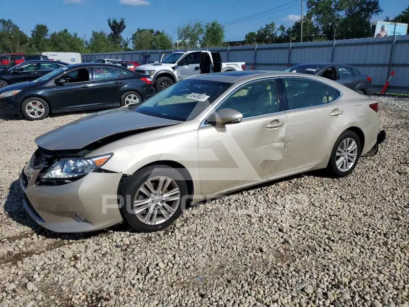 2014 Lexus ES350 photo