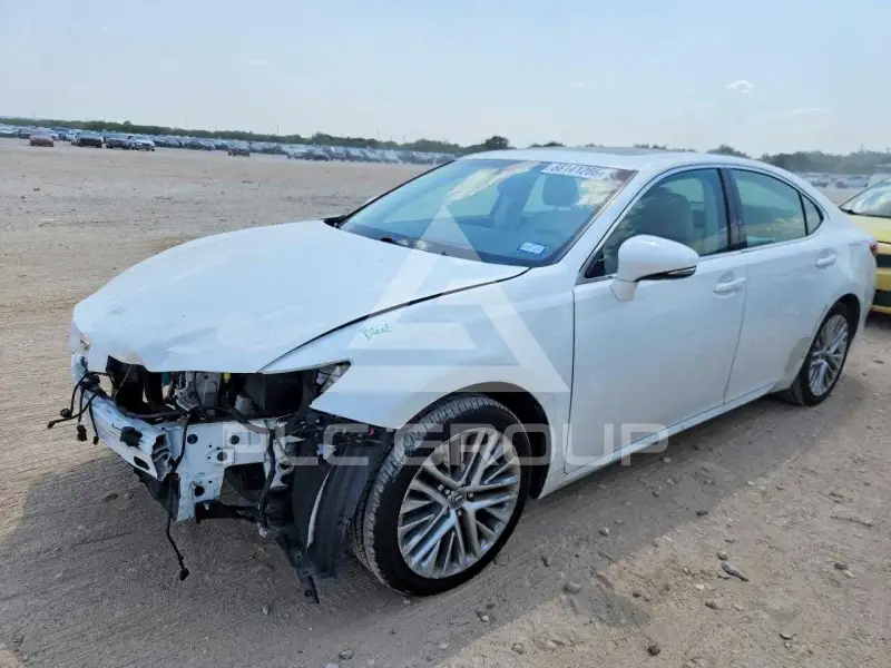 2014 Lexus ES350 photo