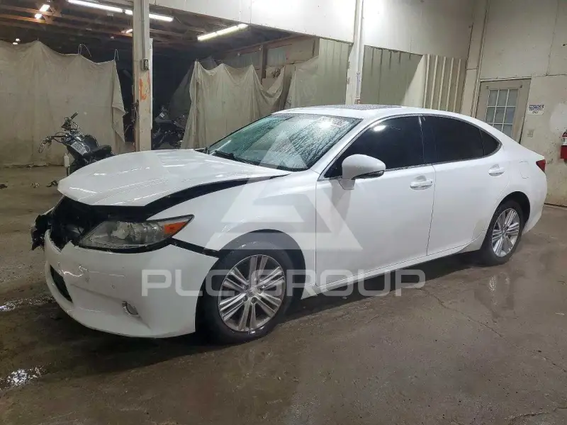 2014 Lexus ES photo
