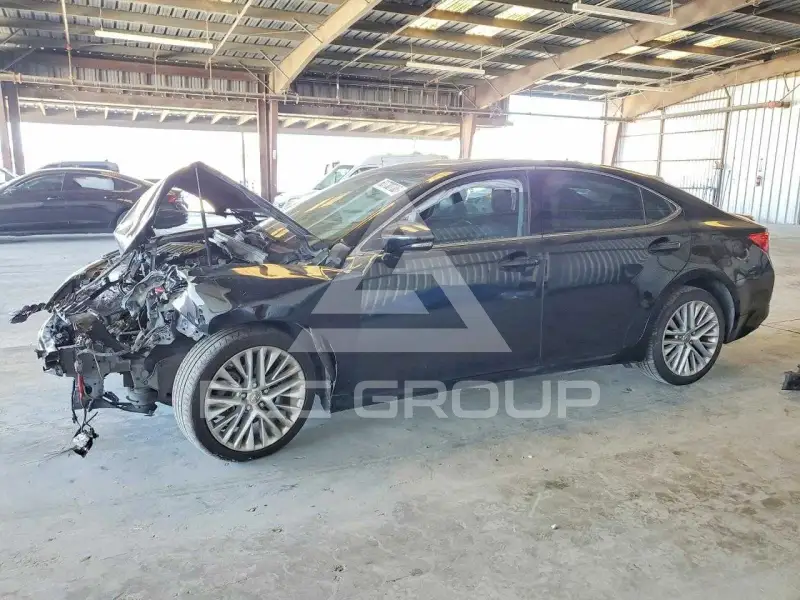 2014 Lexus ES350 photo