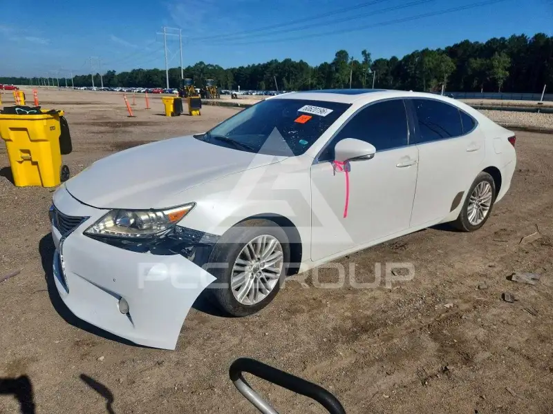 2014 Lexus ES350 photo