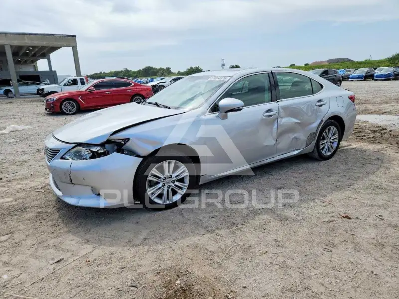 2014 Lexus ES350 photo
