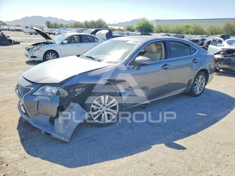 2014 Lexus ES350 photo