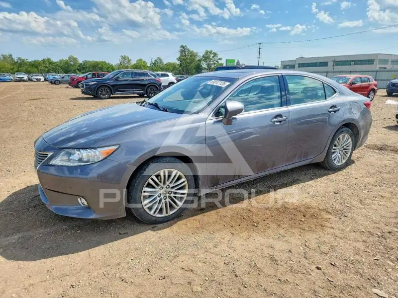2014 Lexus ES350 photo