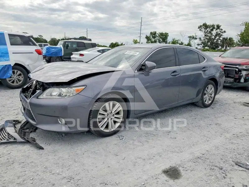 2014 Lexus ES350 photo