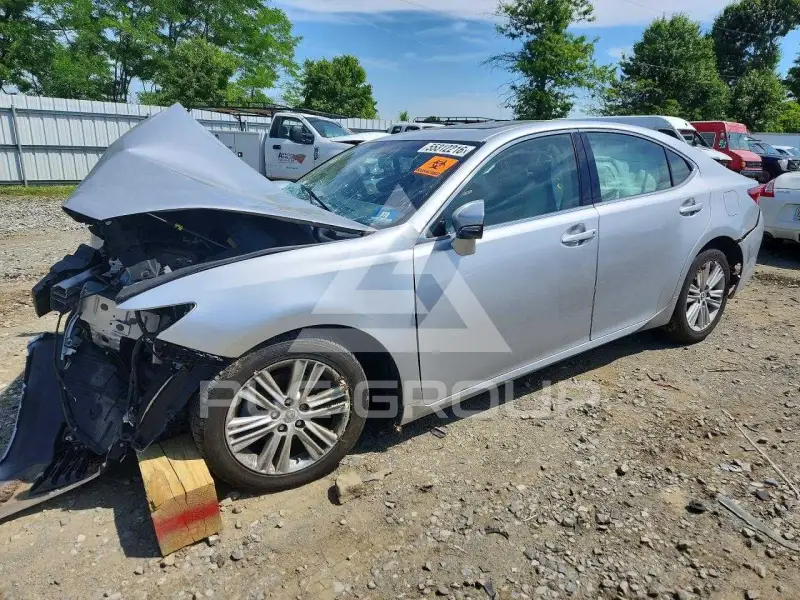 2014 Lexus ES350 photo