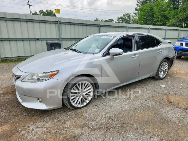 2014 Lexus ES350 photo