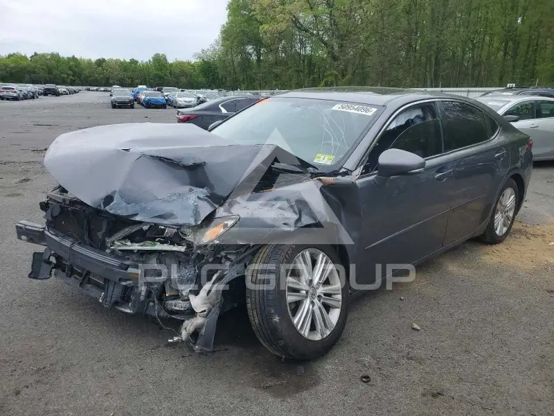 2014 Lexus ES350 photo