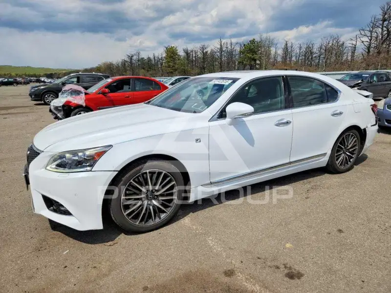 2014 Lexus LS460 photo
