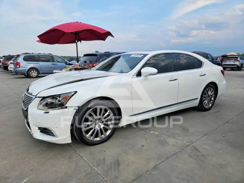 2014 Lexus LS500 photo
