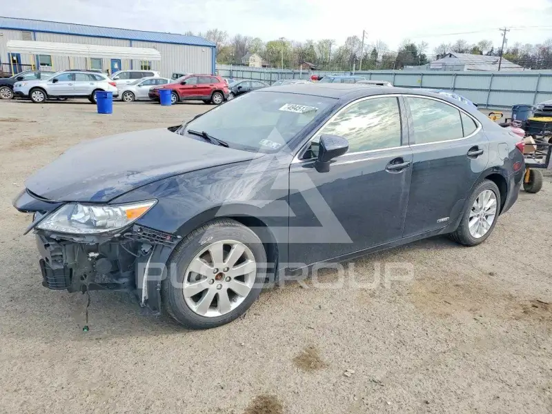 2014 Lexus ES300 photo