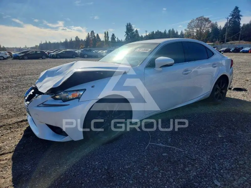 2014 Lexus IS photo