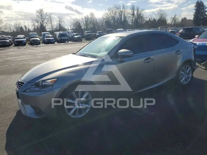 2014 Lexus IS250 photo