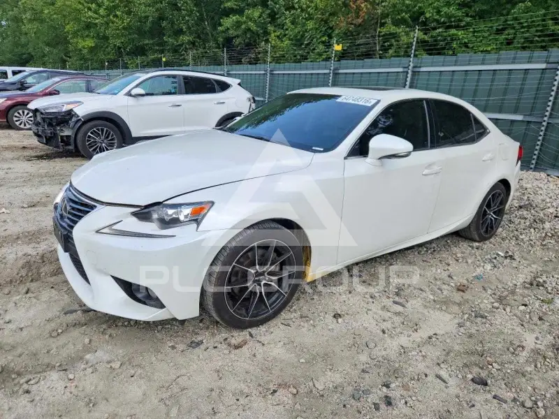 2014 Lexus IS photo
