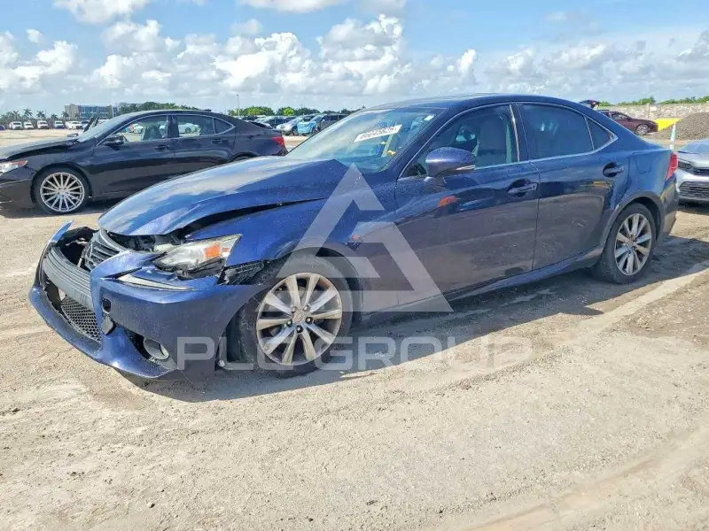 2014 Lexus IS фото
