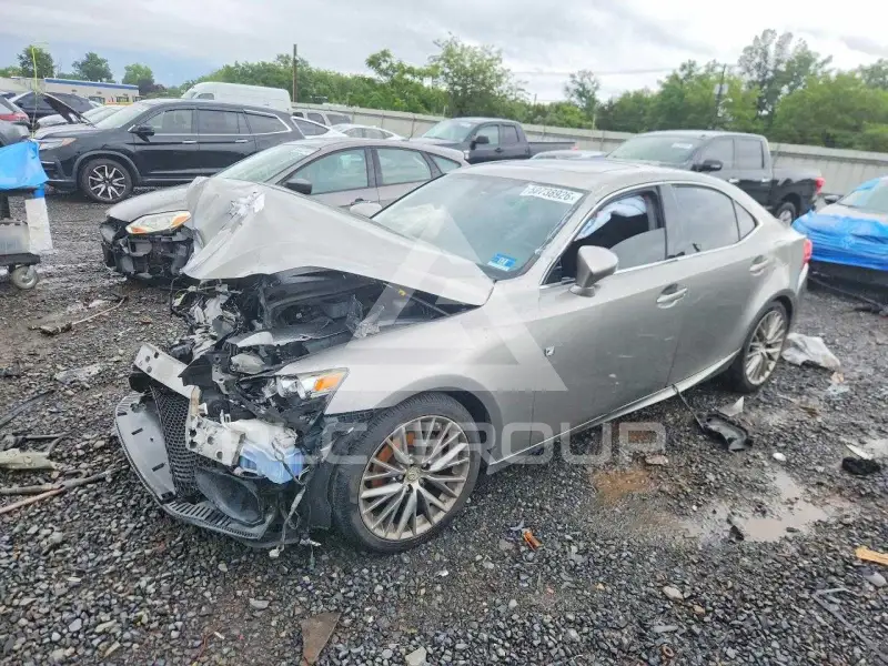 2014 Lexus IS фото