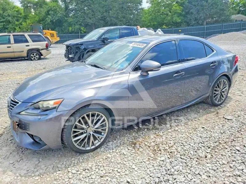 2014 Lexus IS photo