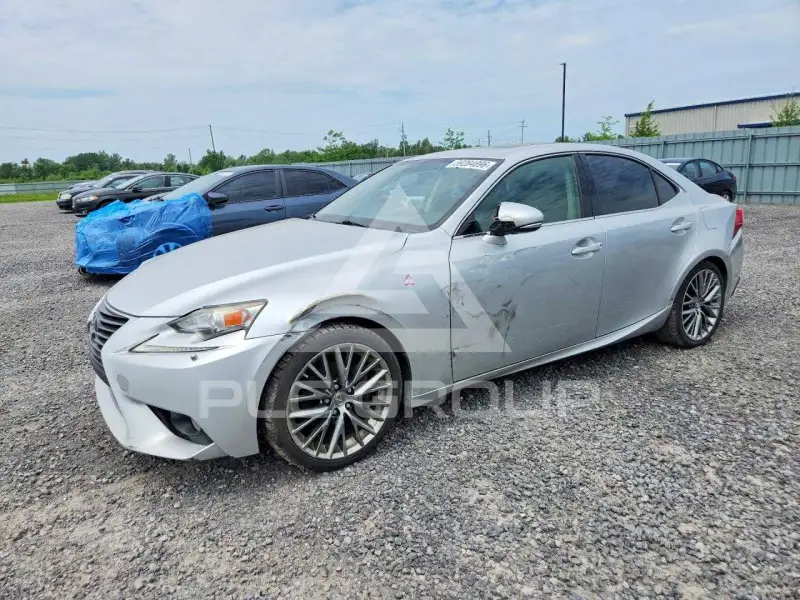 2014 Lexus IS photo