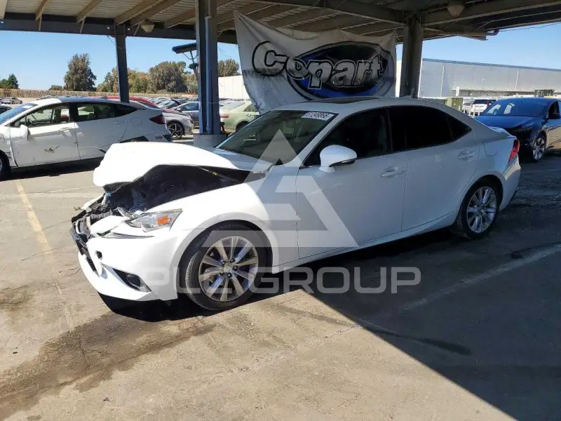 2014 Lexus IS фото