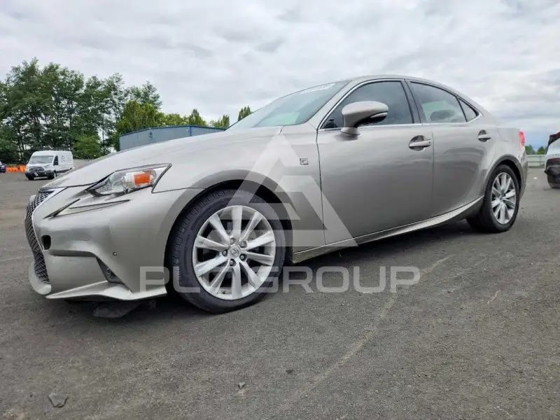 2014 Lexus IS photo