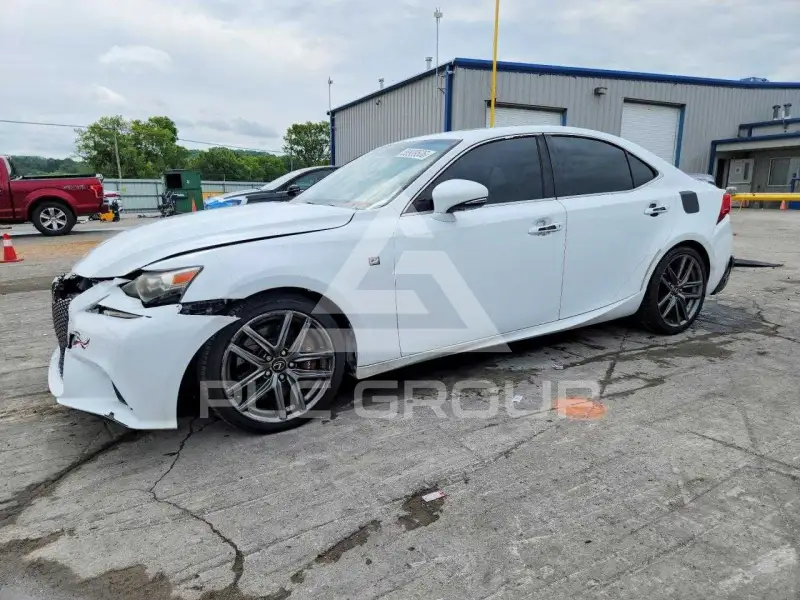 2014 Lexus IS фото