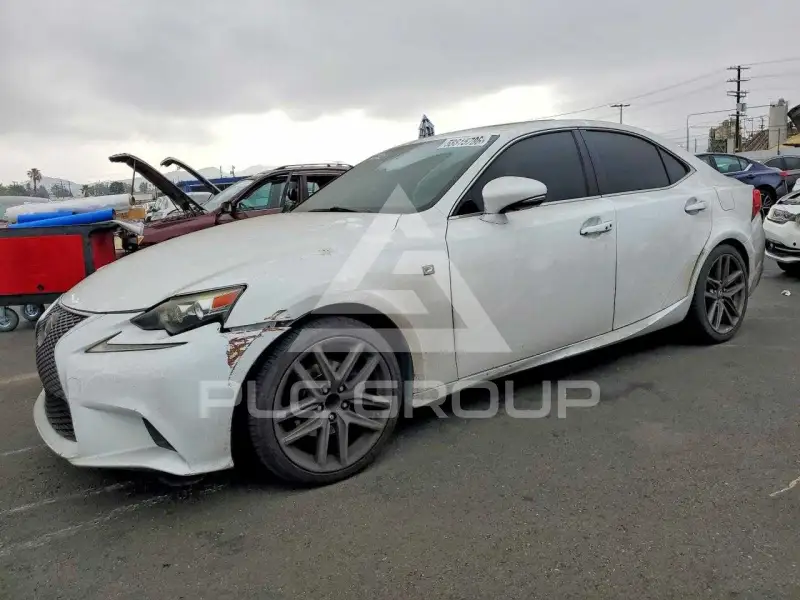 2014 Lexus IS photo