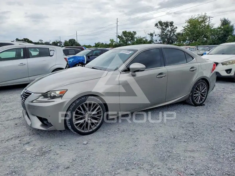 2014 Lexus IS photo