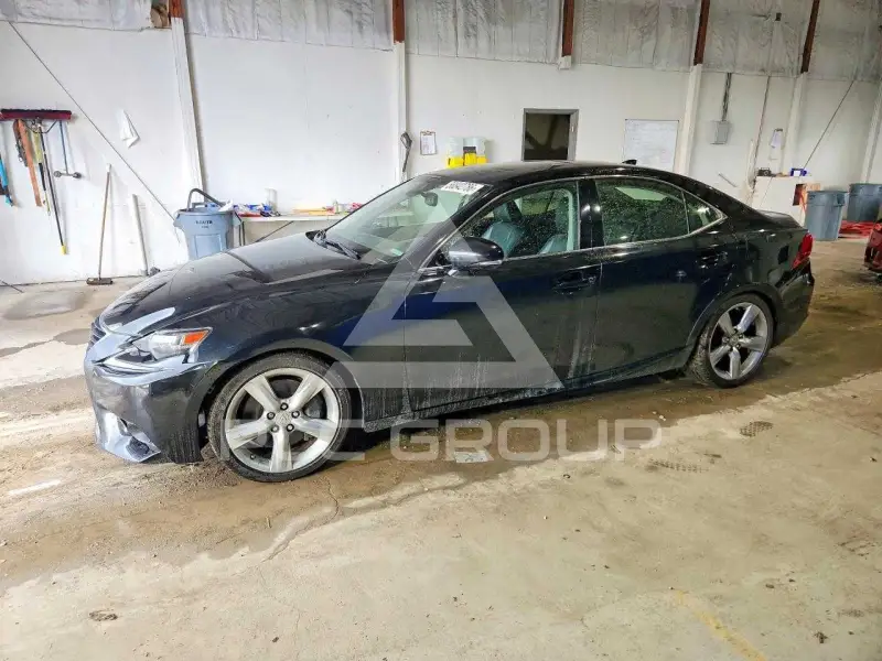 2014 Lexus IS photo