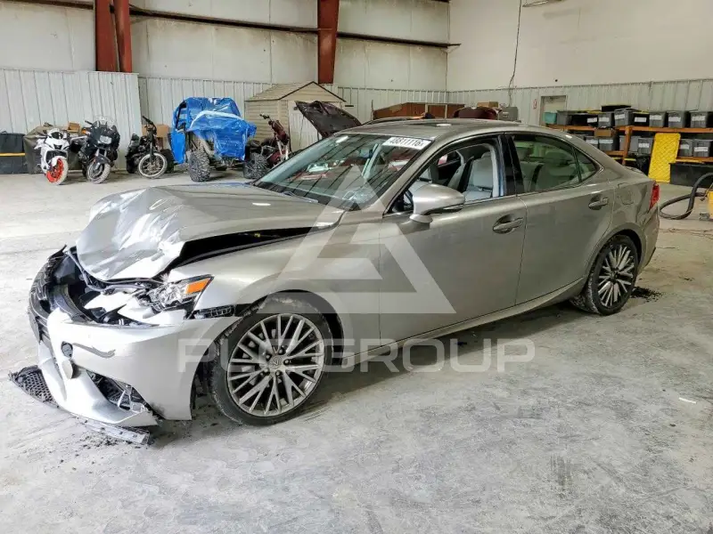 2014 Lexus IS photo