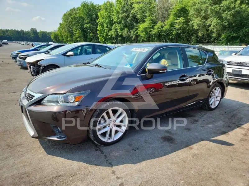 2014 Lexus CT200 photo