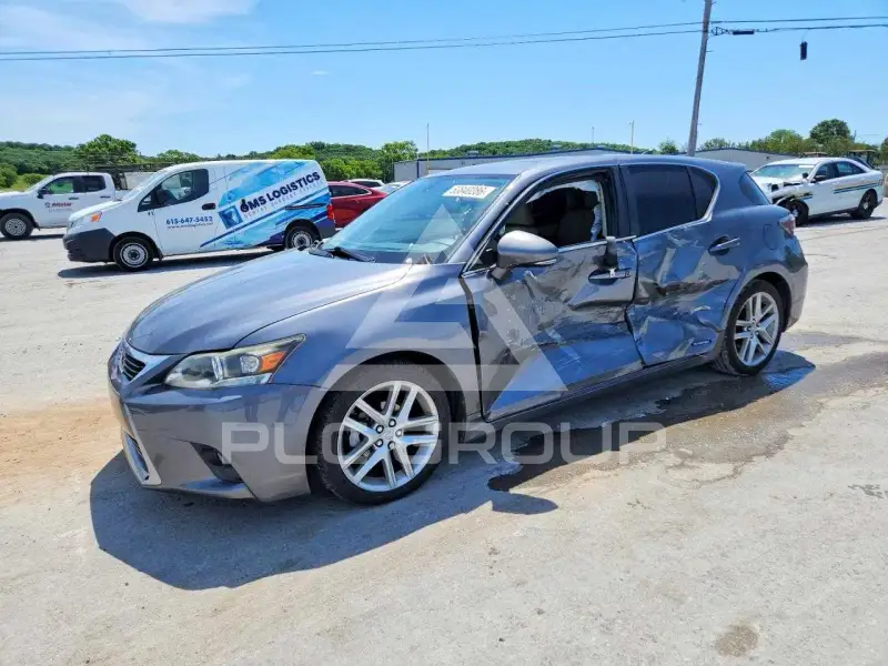 2014 Lexus CT200 photo