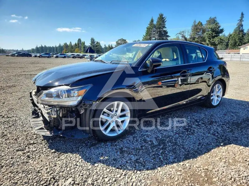 2014 Lexus CT200 photo