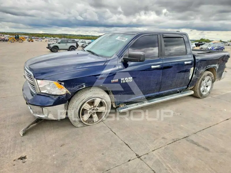 2014 RAM 1500 photo